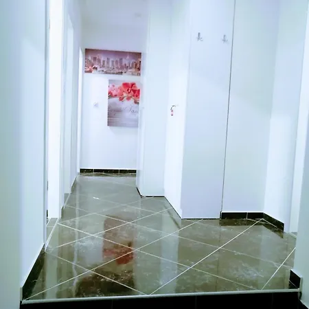 Pula-center 아파트